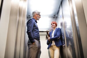 Elevator pitch : nos 3 conseils pour l’adopter